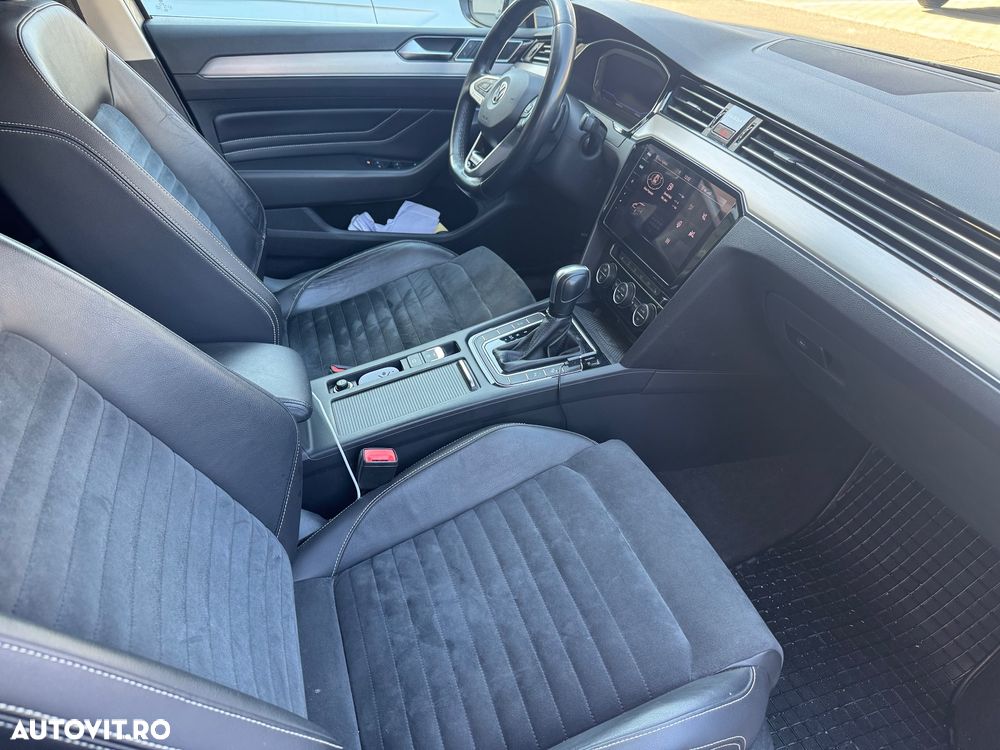 Volkswagen Passat 2.0 TDI DSG Highline - 9