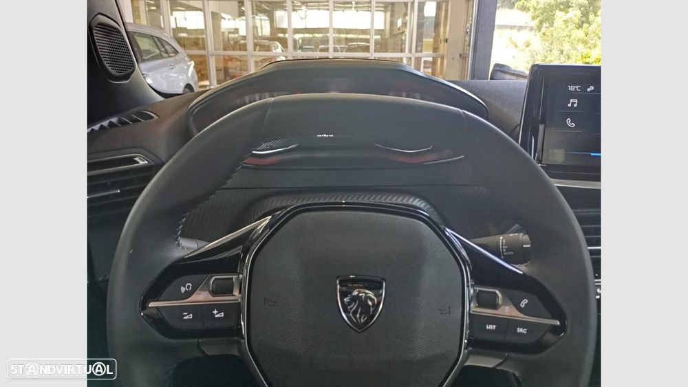 Peugeot 2008 2025 photo 5