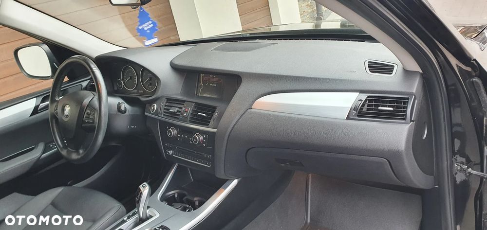 BMW X3 28i xDrive - 14