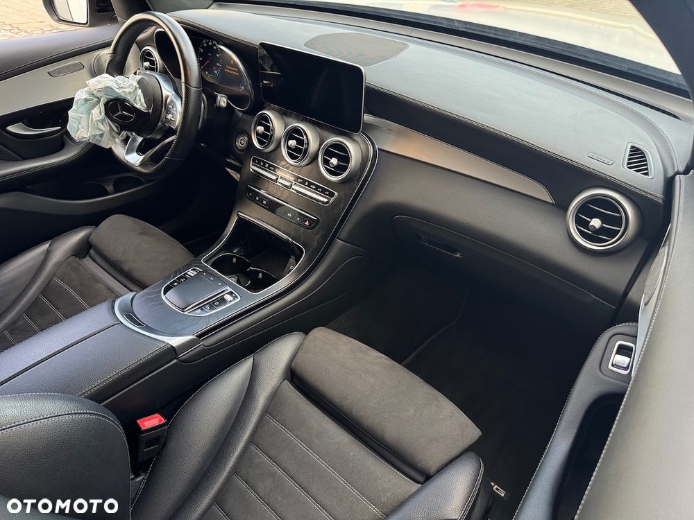 Mercedes-Benz GLC 300 e 4-Matic - 6