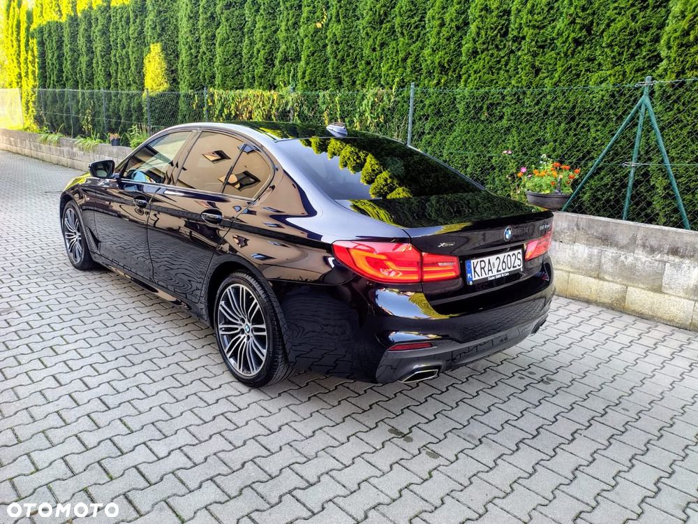BMW Seria 5 520d xDrive - 4
