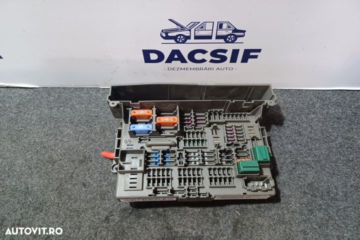 Panou sigurante si relee 9119446 - 04 BMW Seria 3 E90/E91/E92/E93 [fa - 1