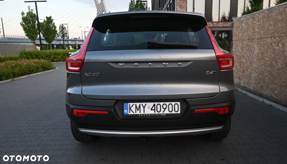 Volvo XC 40 D4 AWD Momentum (Intro Edition) - 8