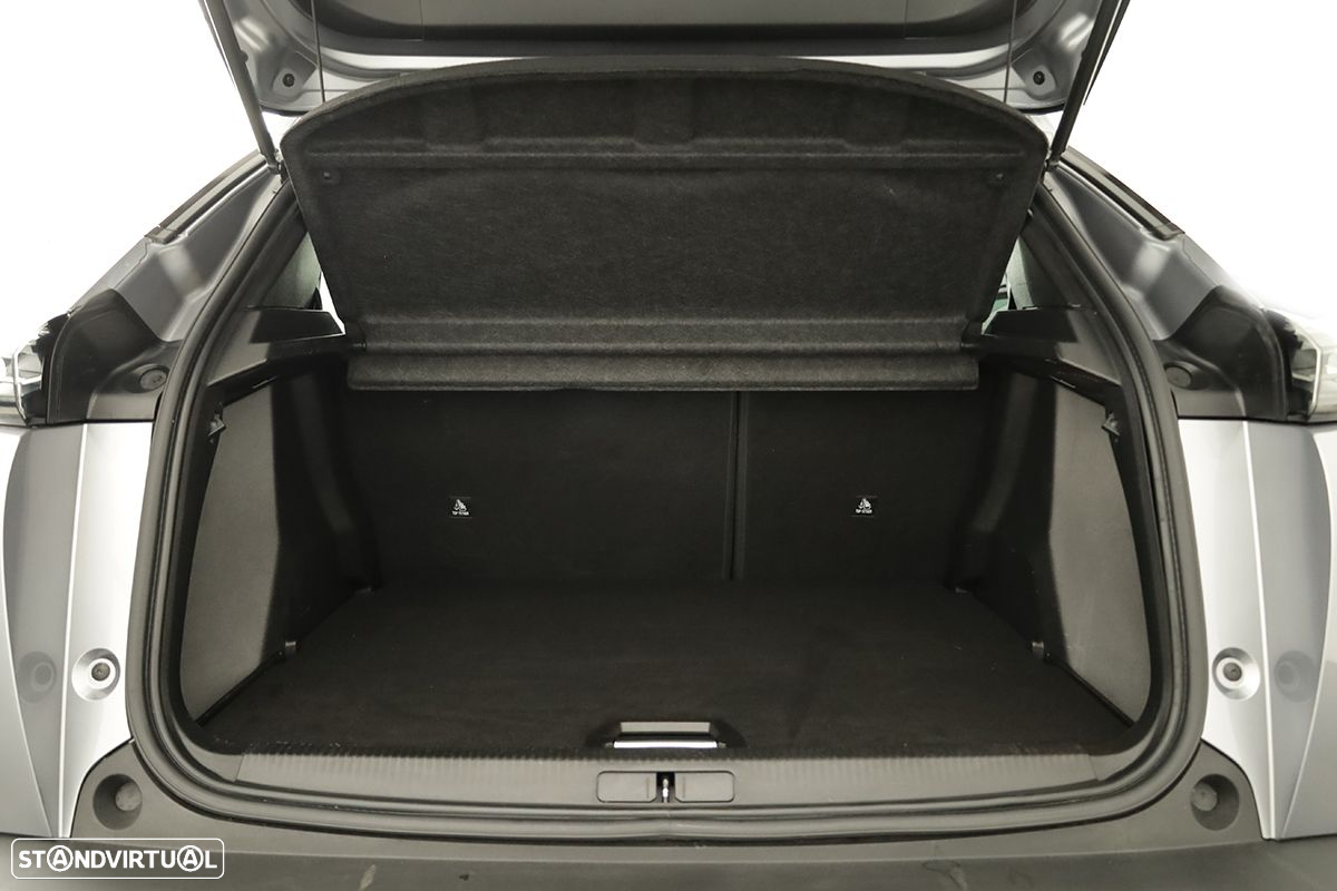 Peugeot 2008 1.2 PureTech Allure EAT8 - 25