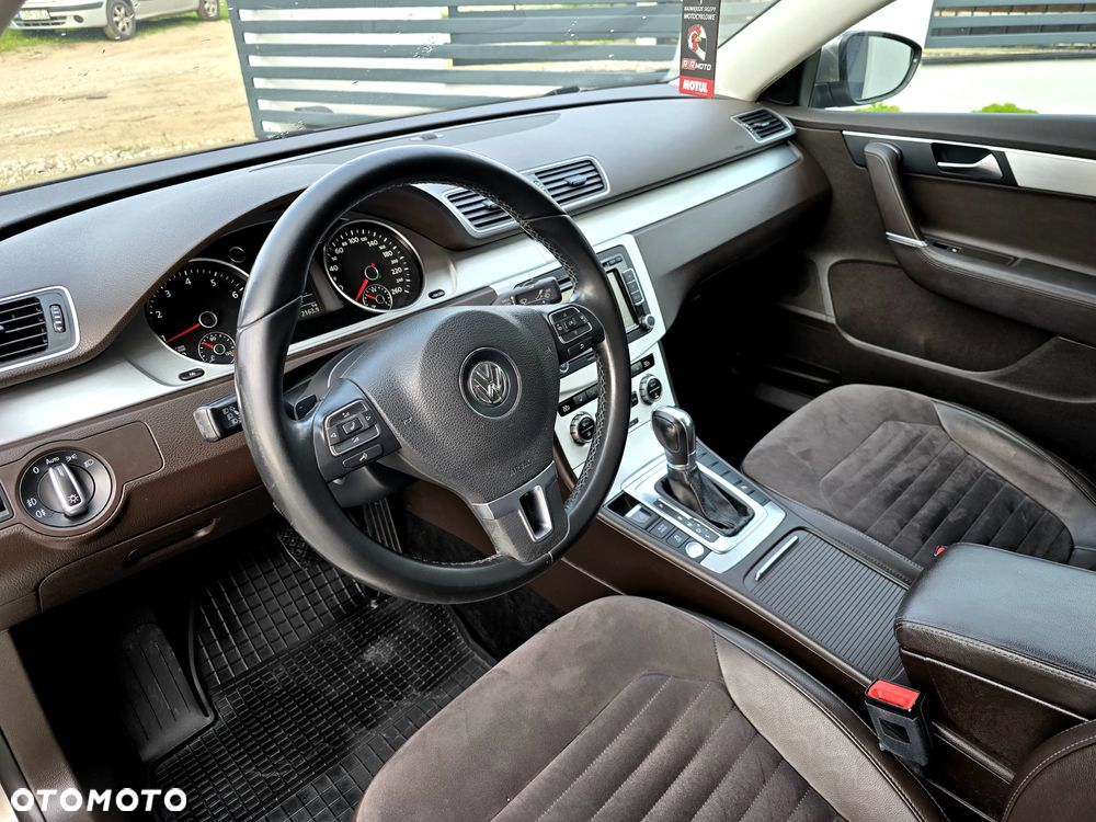 Volkswagen Passat 1.8 TSI Highline DSG - 31
