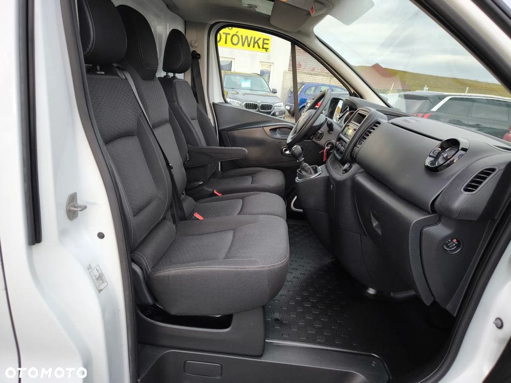 Opel Vivaro - 9