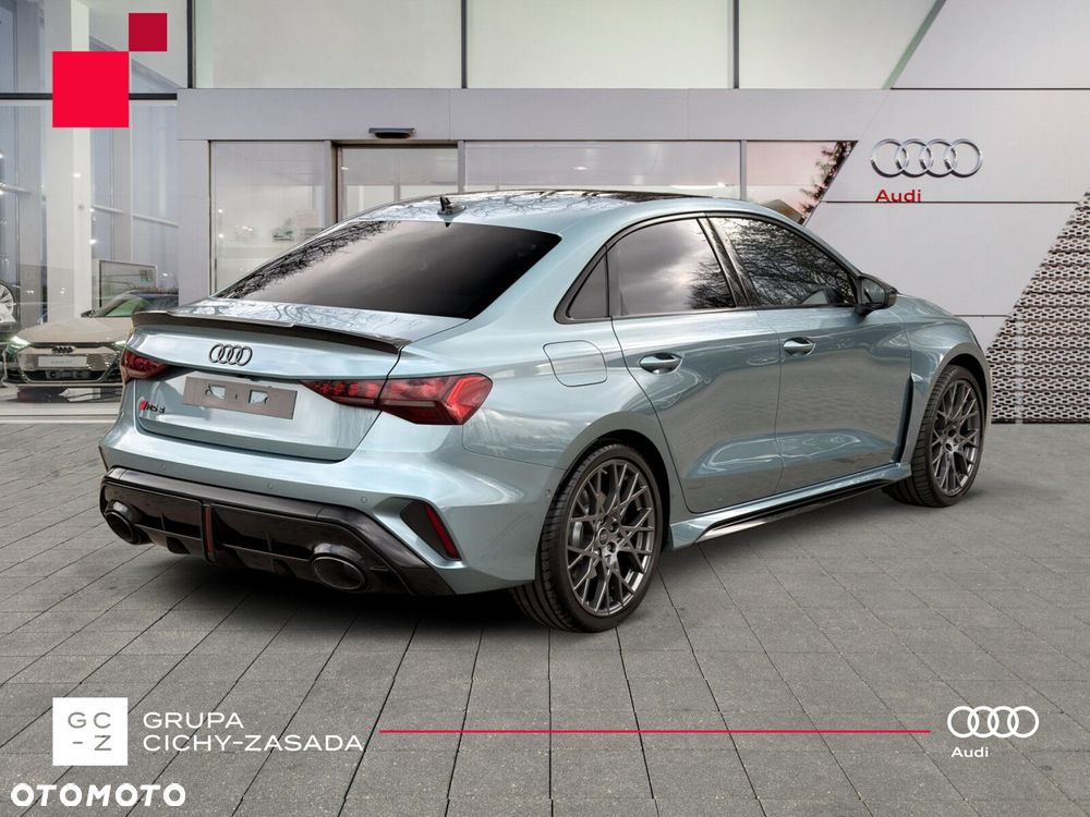 Audi RS3 Limousine - 5