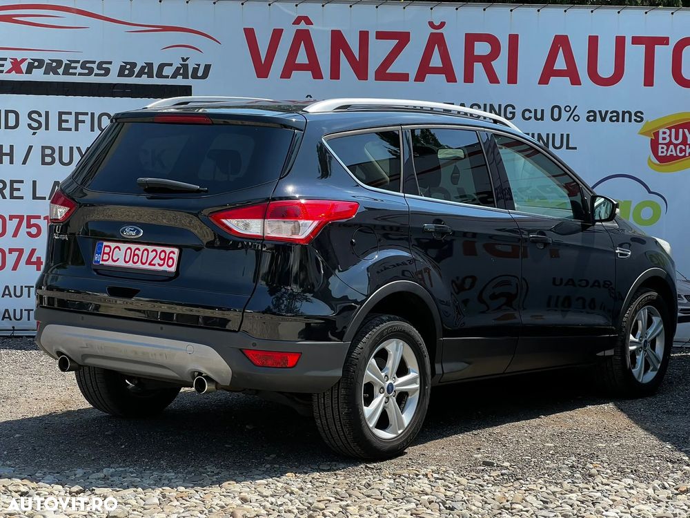 Ford Kuga - 4