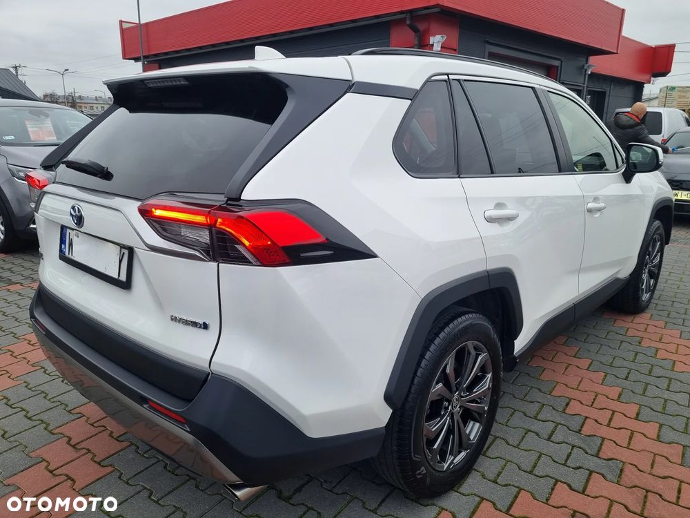 Toyota RAV4 - 6