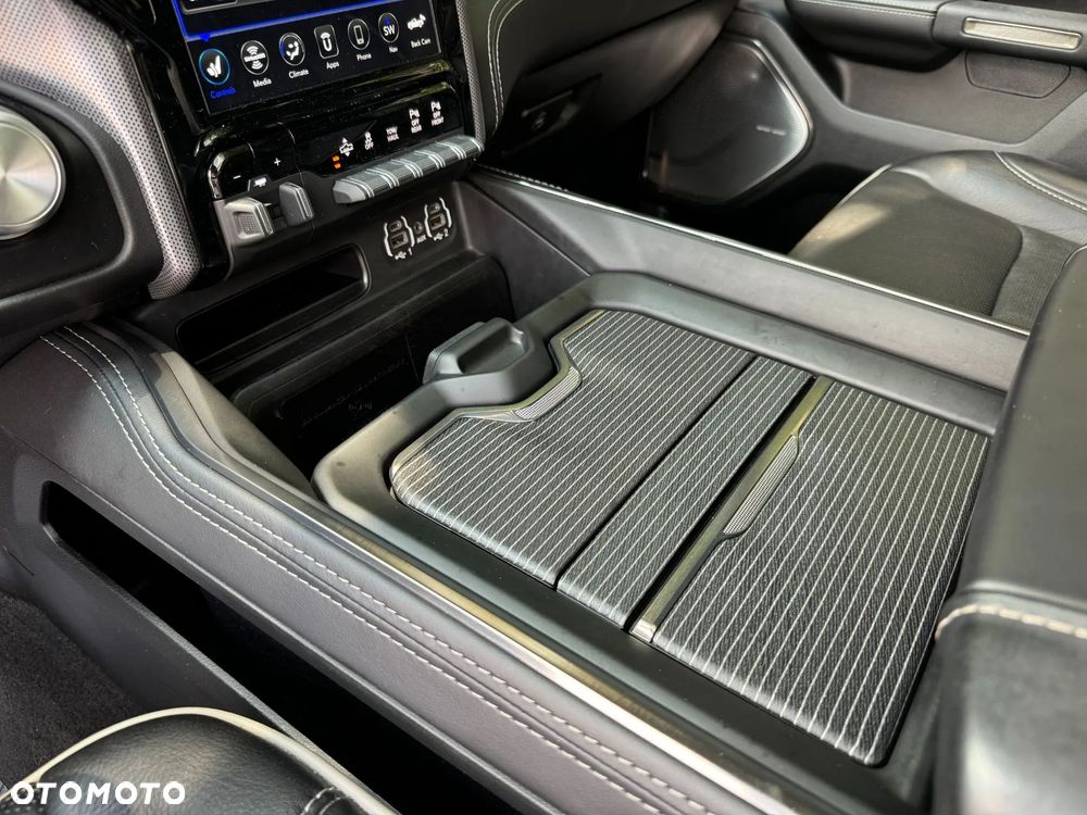 RAM 1500 Crew Cab Limited - 26