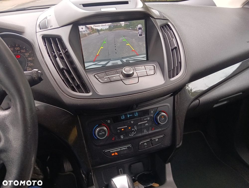 Ford Kuga 1.5 EcoBoost 4WD Titanium - 21