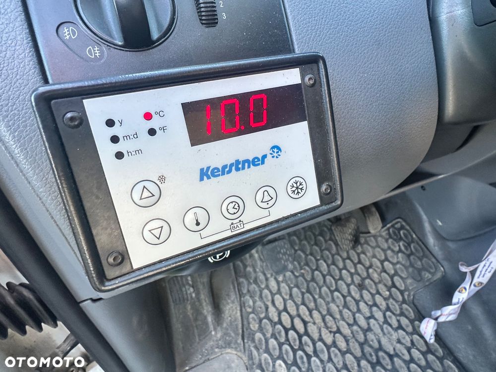 Mercedes-Benz VITO - 13