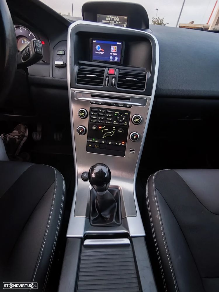 Volvo XC 60 D5 Summum - 8