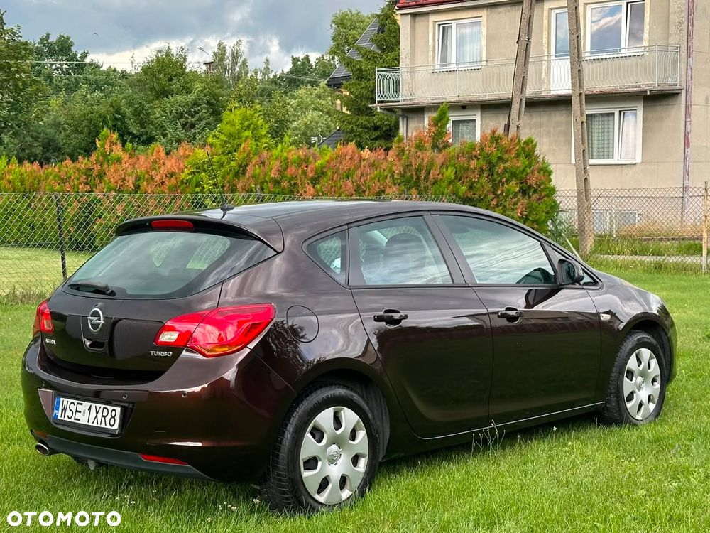 Opel Astra - 2