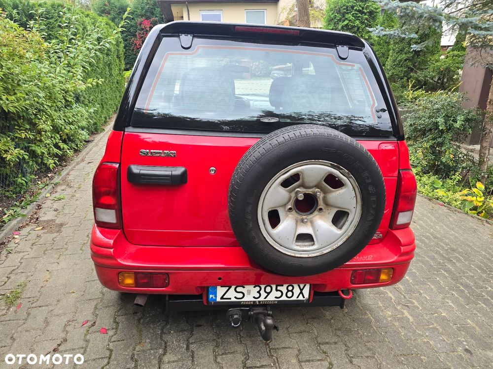 Suzuki Grand Vitara 2.0 - 22