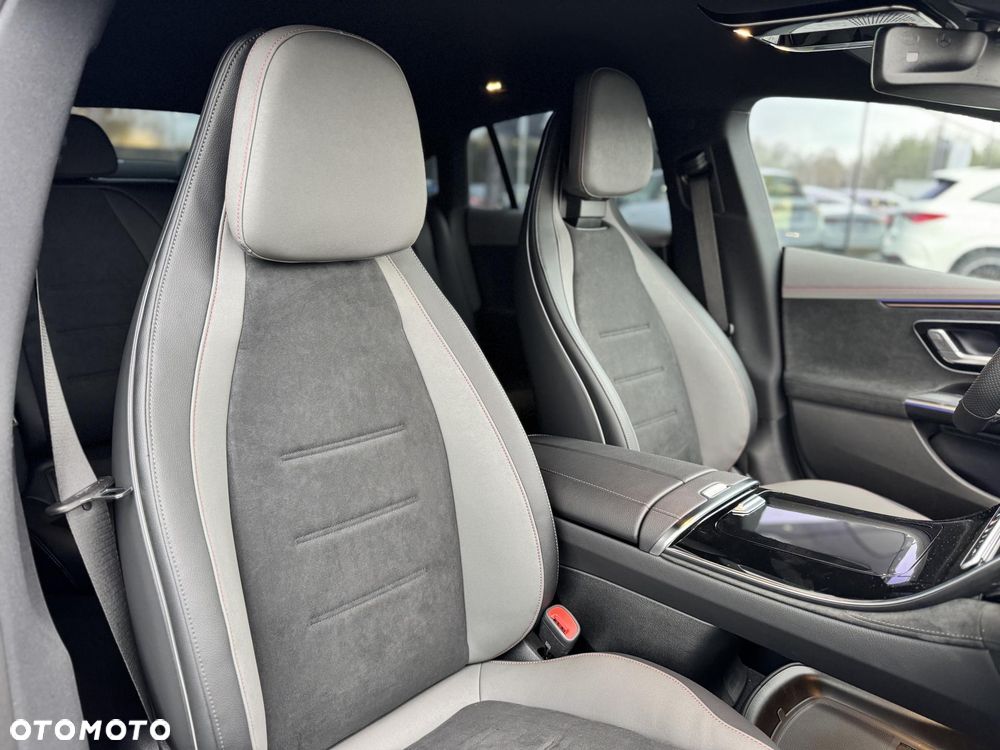 Mercedes-Benz EQE 350 90.5kWh 4-Matic AMG Line - 12