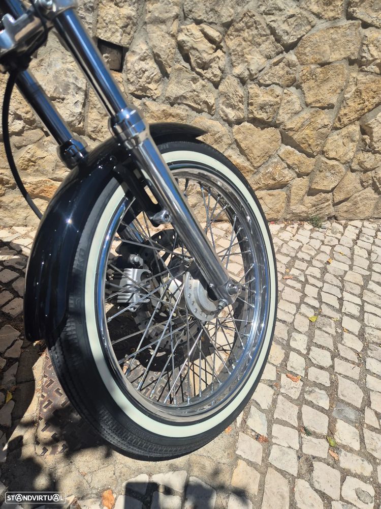 Harley-Davidson 883 Custom - 8