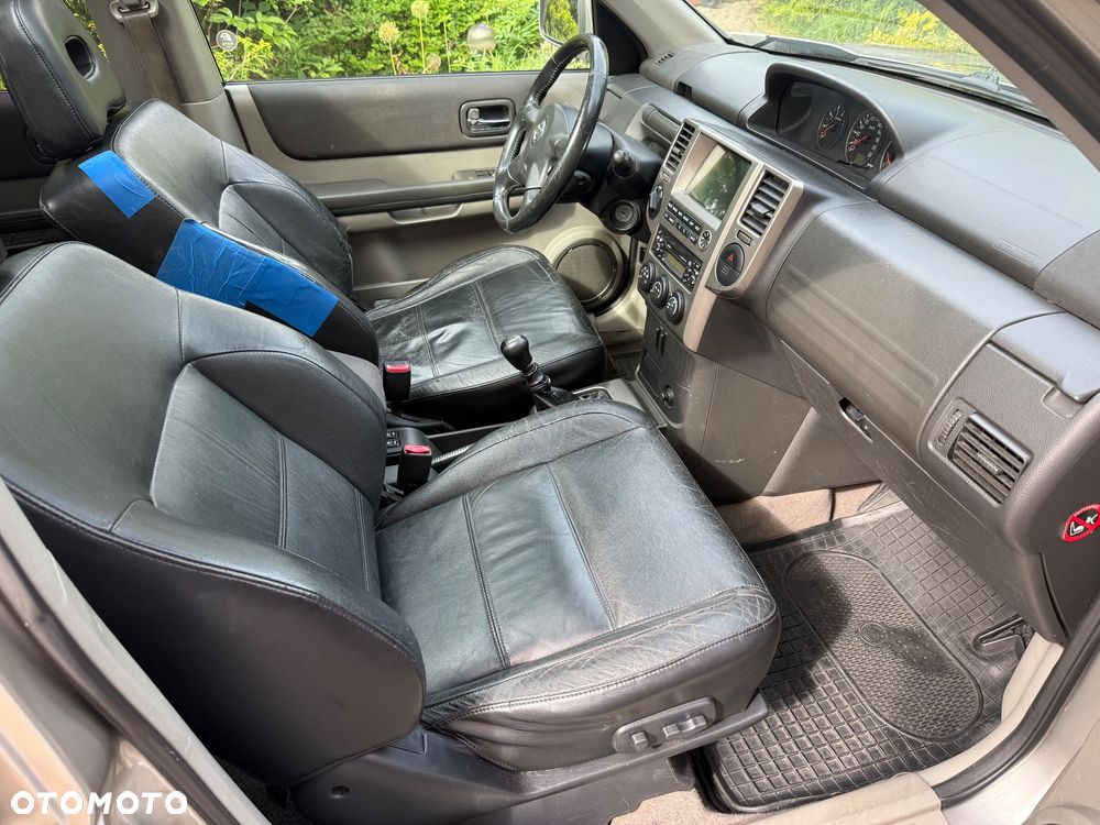 Nissan X-Trail 2.2 dCi Elegance - 9