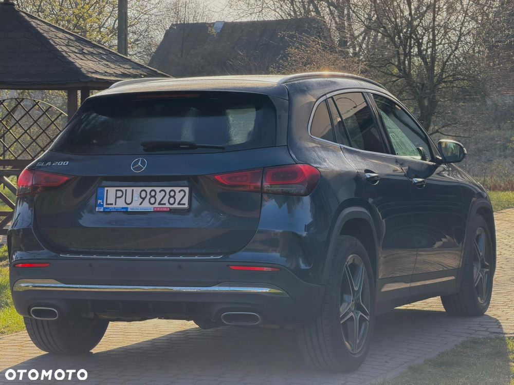 Mercedes-Benz GLA 200 AMG Line - 4