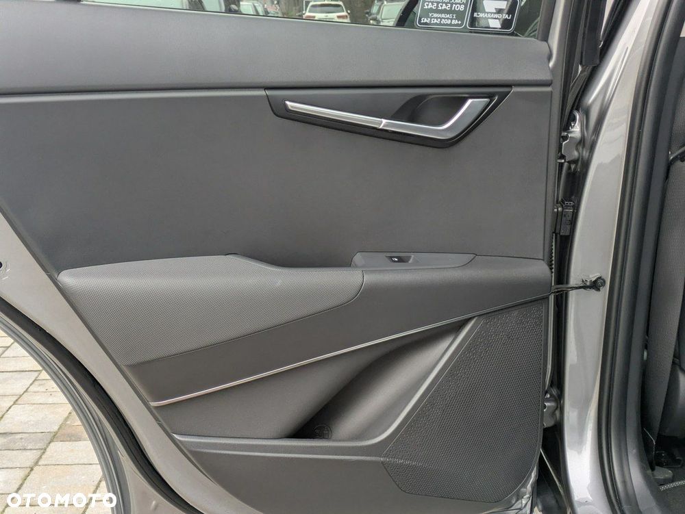 Kia Niro 64kWh L - 16