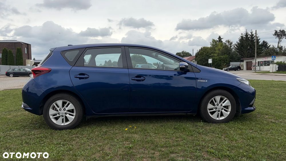 Toyota Auris 2016 photo 3
