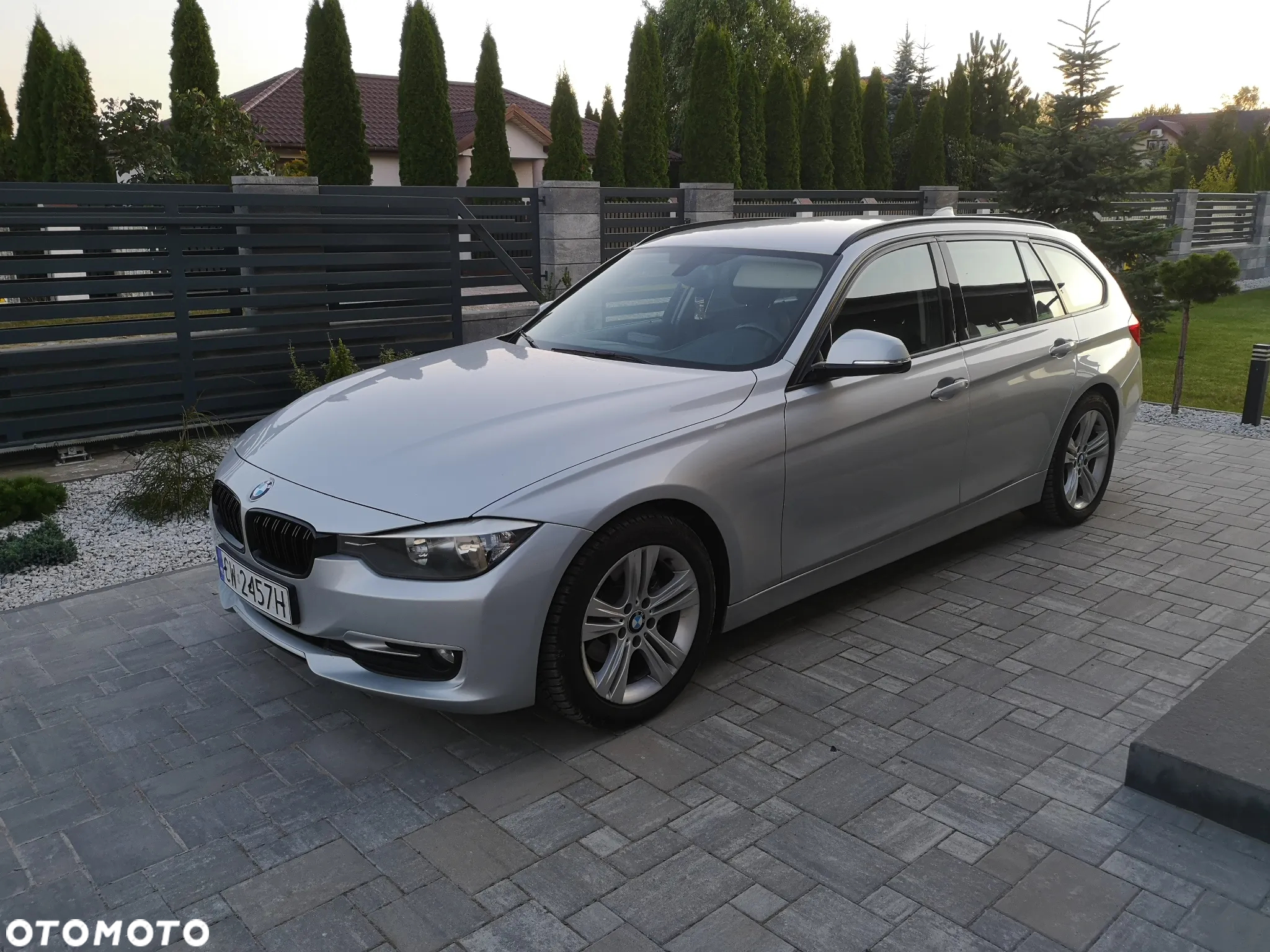 BMW Seria 3 318d Touring Blue Performance Modern Line - 4