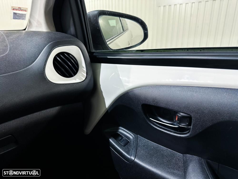 Citroën C1 1.2 VTi Feel - 25
