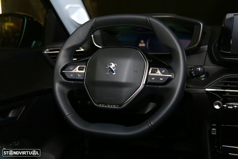 Peugeot e-208 Allure - 16