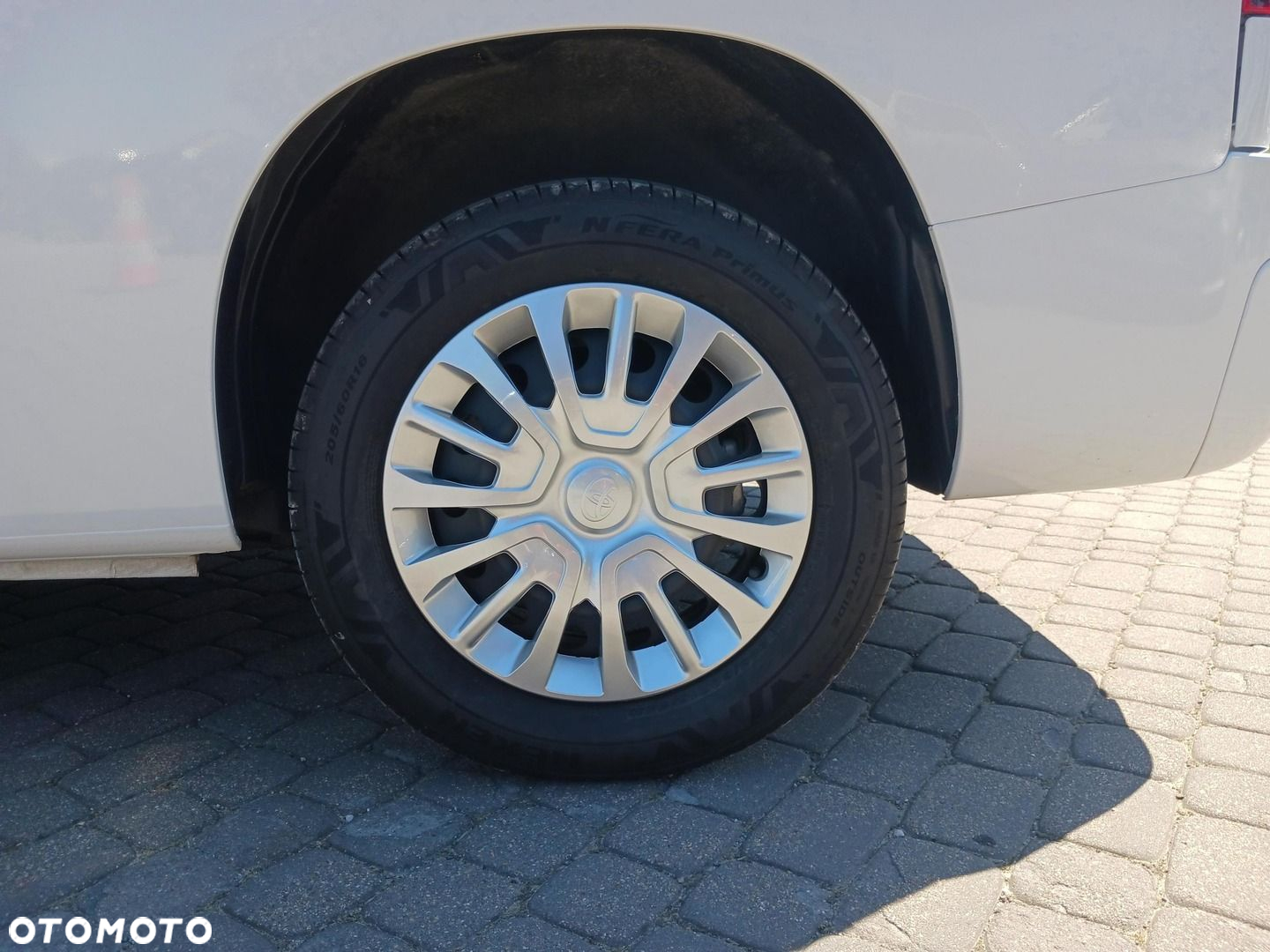 Toyota Proace City Verso Long 1.5 D-4D Business - 19
