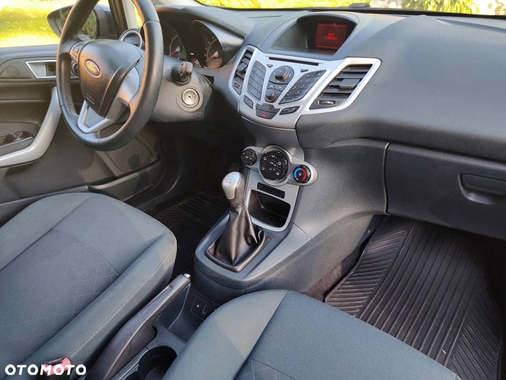 Ford Fiesta 1.25 Viva - 13