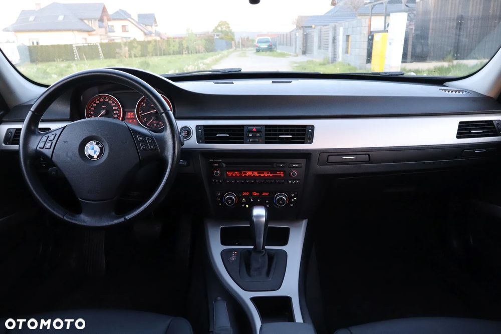 BMW Seria 3 - 10