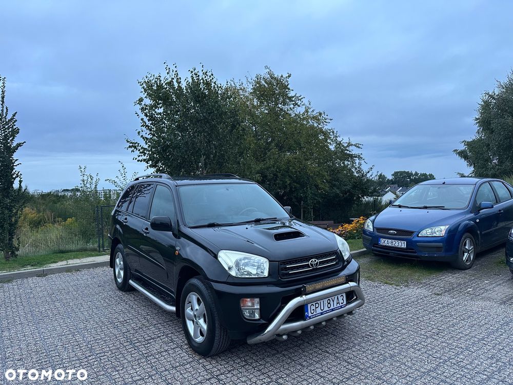 Toyota RAV4 2.0 D-4D 4x4 - 4