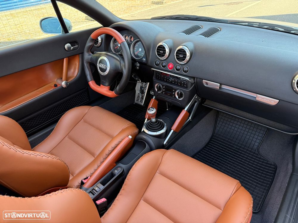 Audi TT Coupé 1.8 T quattro - 29