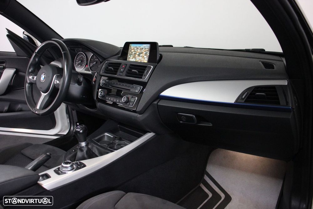 BMW 220 d Cabrio Pack M - 15