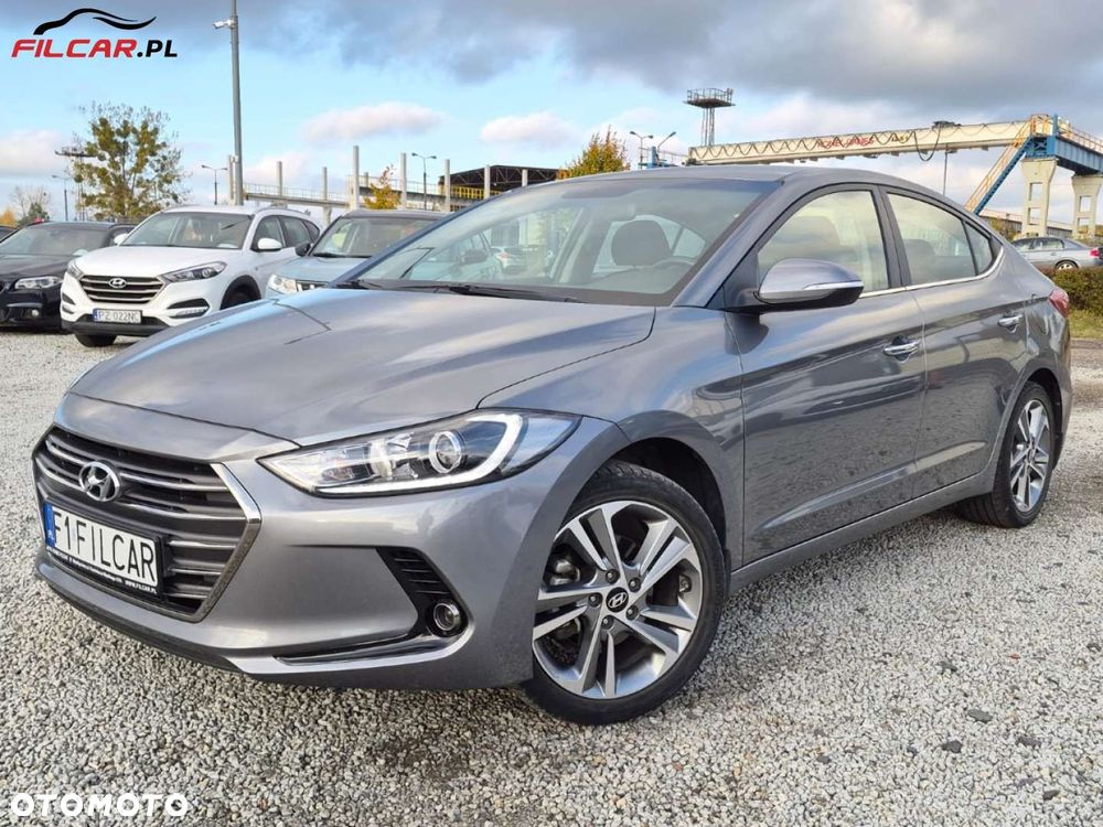 Hyundai Elantra - 18