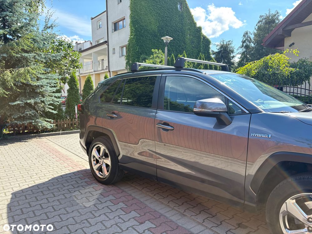 Toyota RAV4 - 5