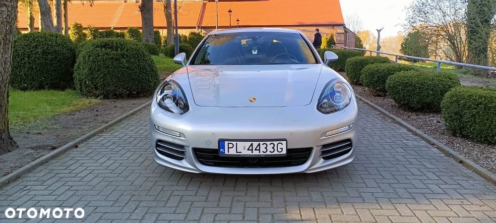 Porsche Panamera 4 Edition - 2