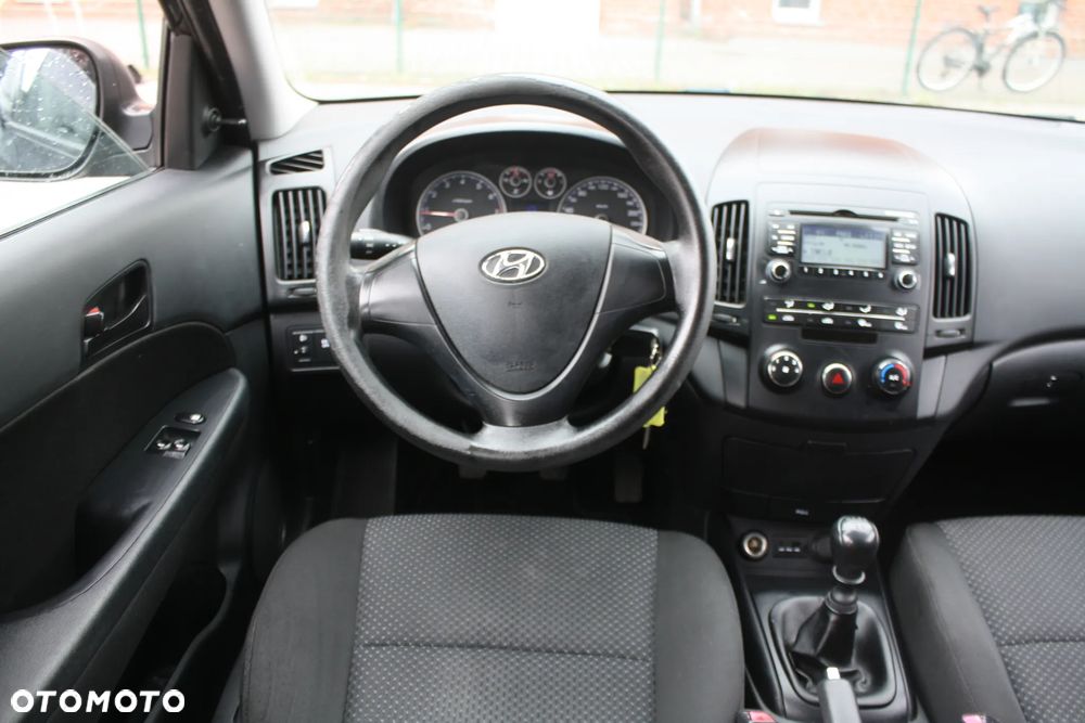 Hyundai i30 i30cw 1.4 Edition 20 - 24
