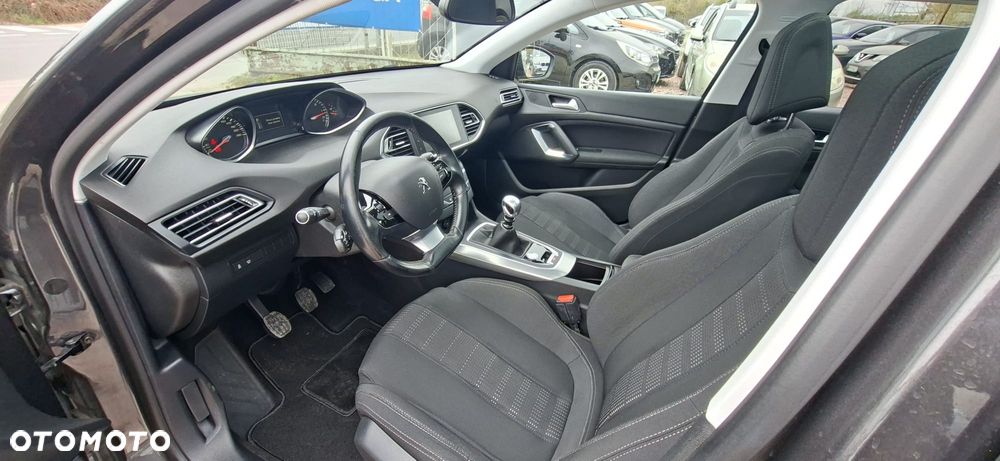 Peugeot 308 BlueHDi 150 Stop & Start Business-Line - 7