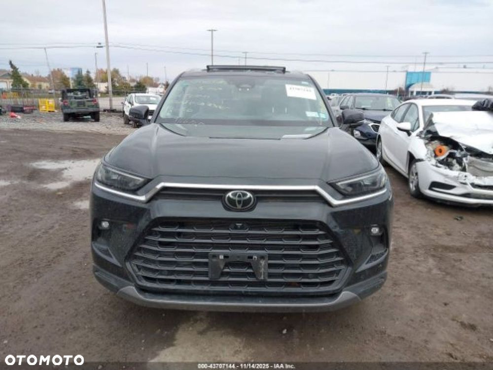 Toyota Grand Highlander - 7