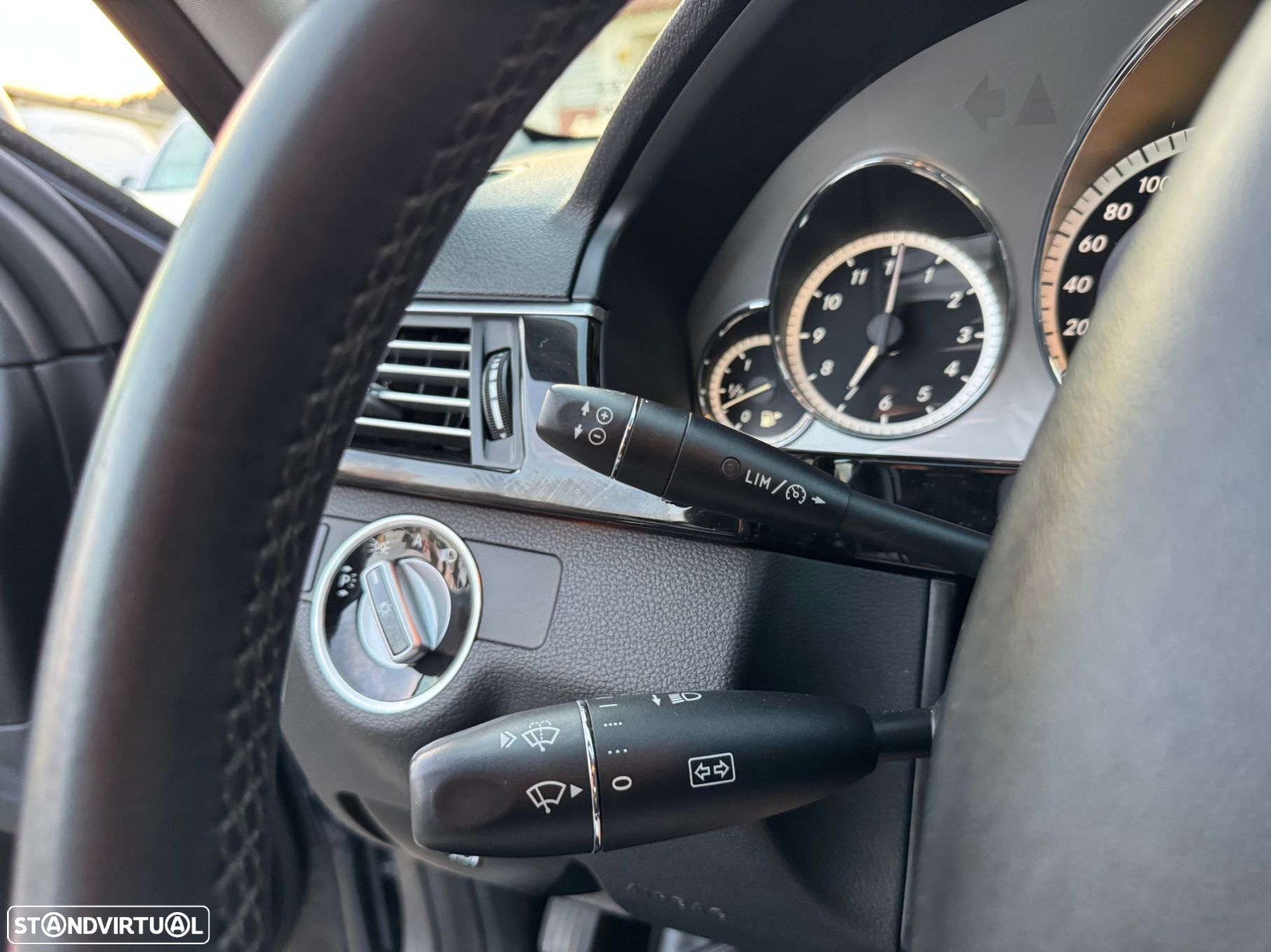 Mercedes-Benz E 220 CDi Avantgarde BlueEfficiency Auto. - 17