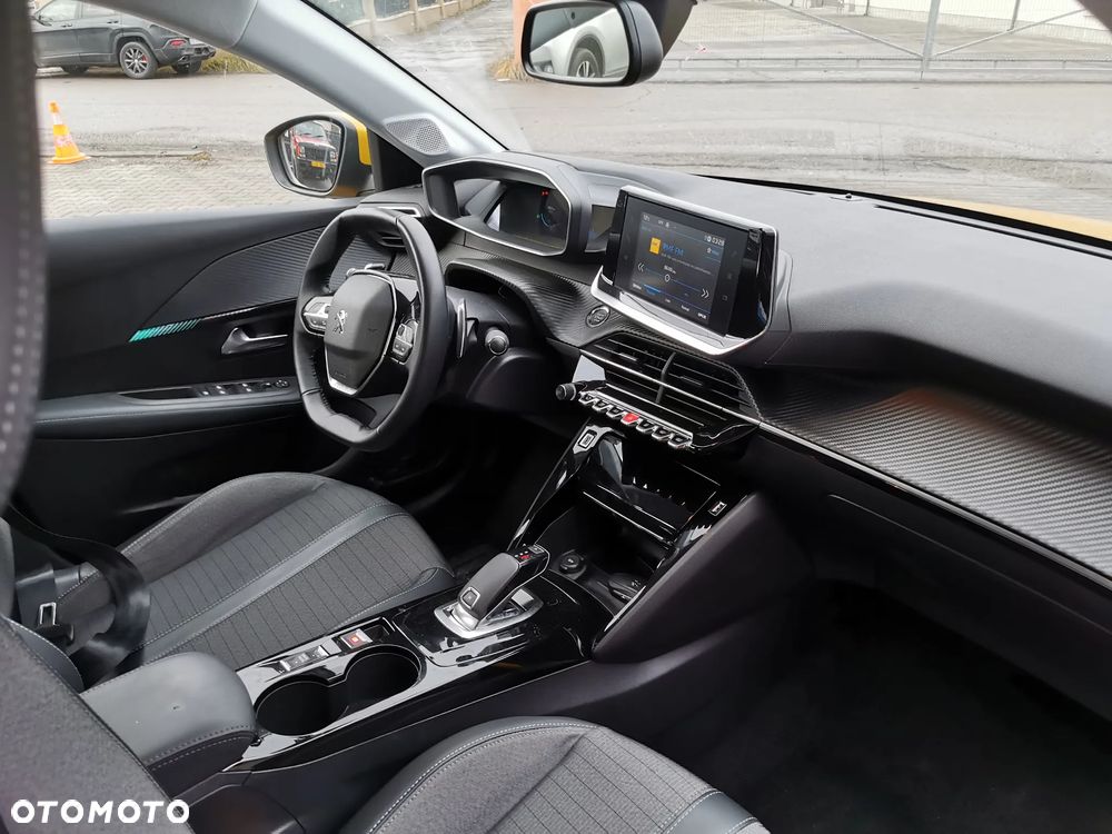 Peugeot 208 PureTech 100 EAT8 Allure - 30