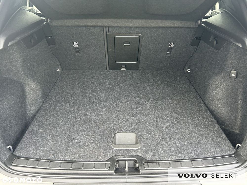 Volvo XC 40 - 23