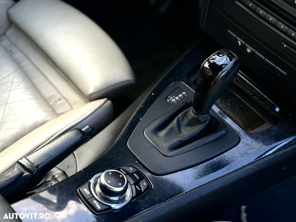 BMW Seria 3 320d Aut. - 13