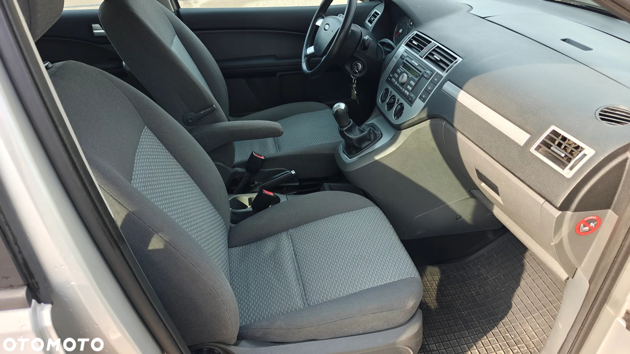 Ford Focus C-Max 1.8 Ambiente - 11
