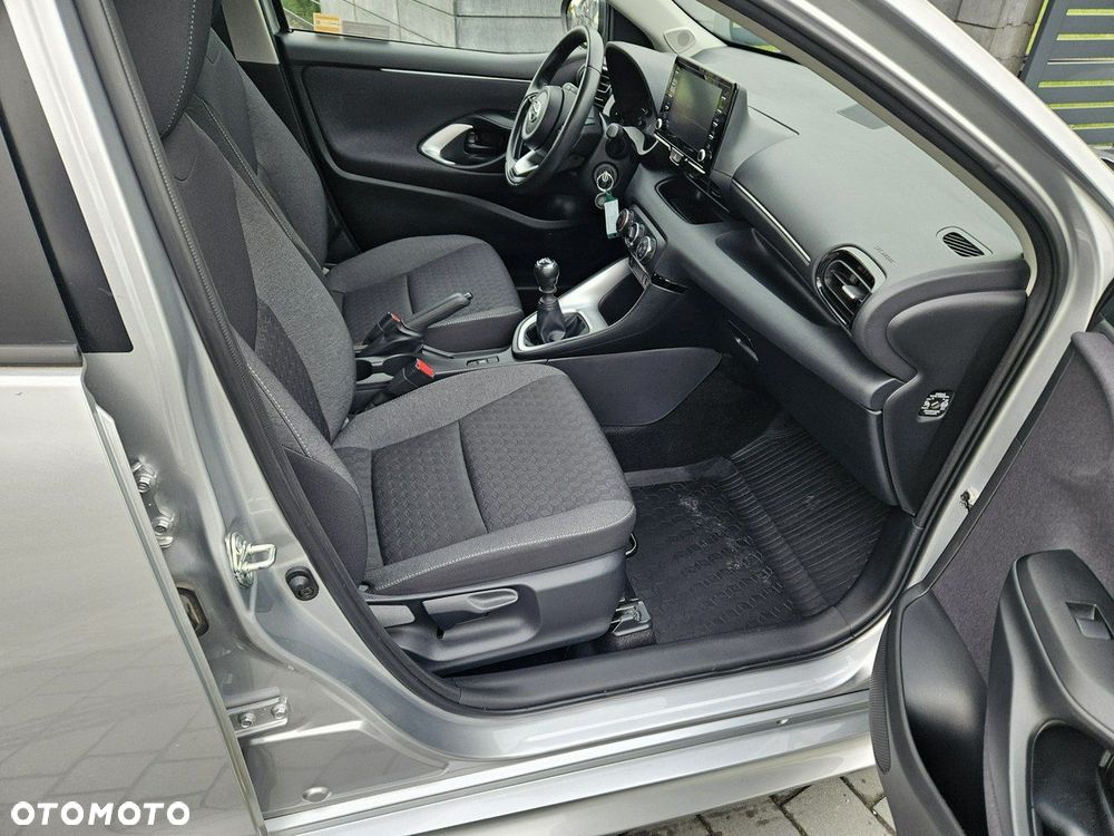 Toyota Yaris - 22