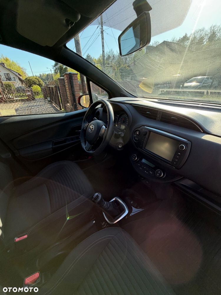 Toyota Yaris 1.33 Selection Passion - 16