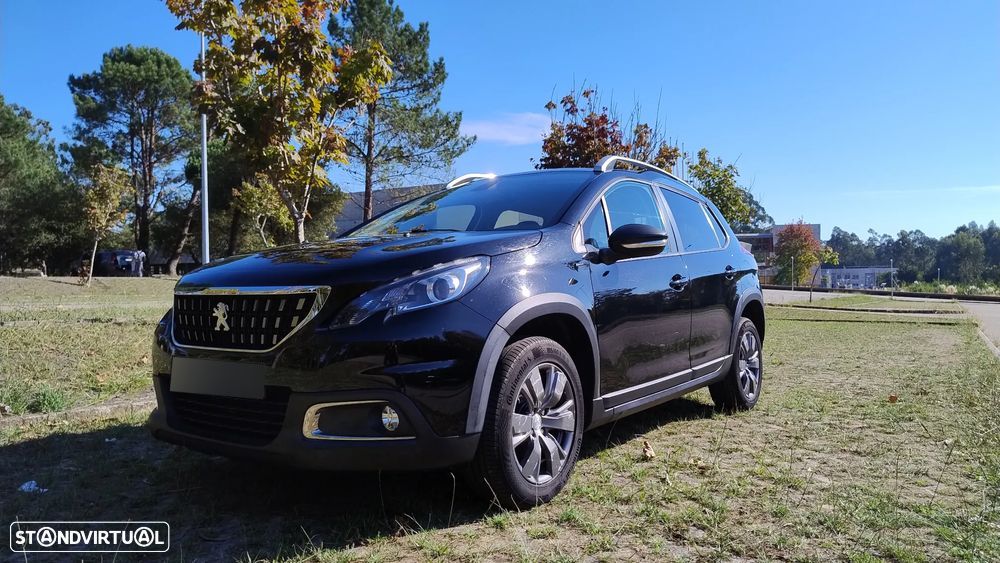 Peugeot 2008 1.5 BlueHDi Signature - 1