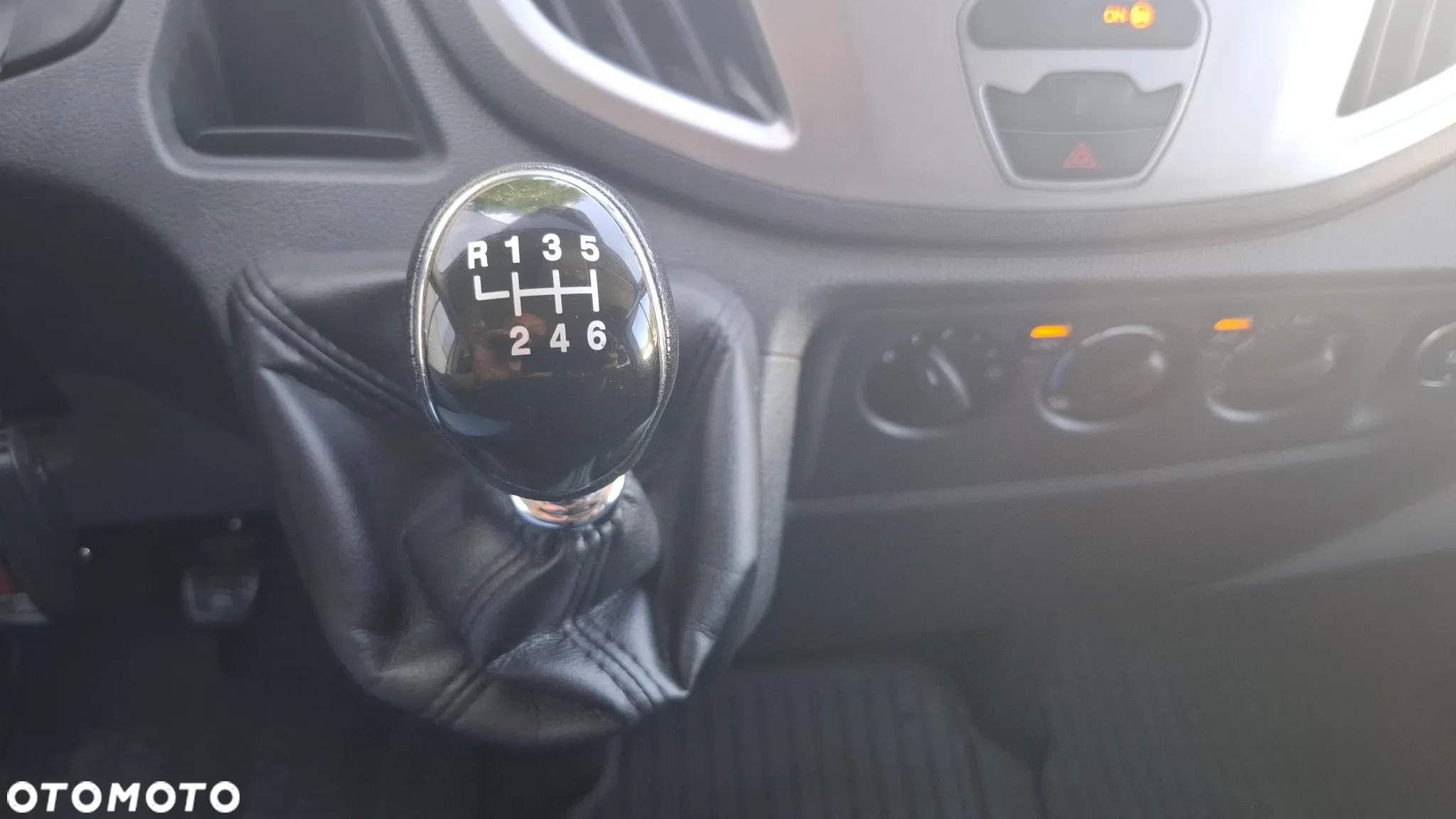 Ford Transit 350 L3H2 Trend - 34