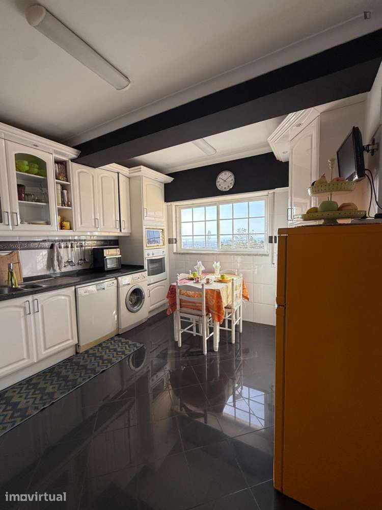 Quarto - localizado em Carcavelos Lisbon - Grande imagem: 4/8